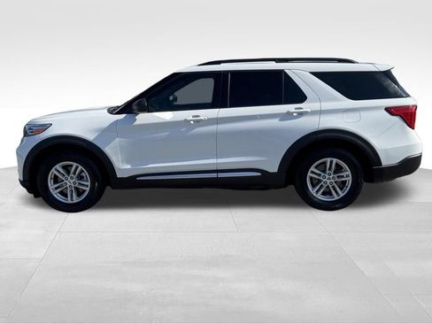 Used 2020 Ford Explorer XLT w/ Equipment Group 202A RWD image 7