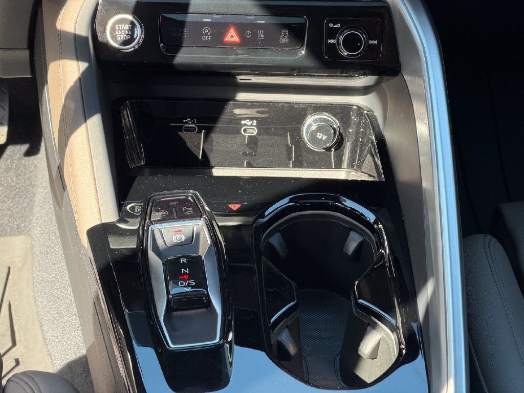Used 2025 Audi Q5 Premium w/ Premium Plus AWD/4WD image 21