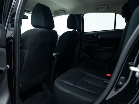 Used 2024 Mitsubishi Eclipse Cross LE image 18