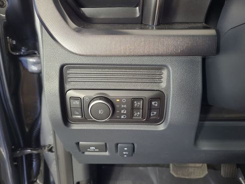 New 2026 Ford F350 Platinum image 16