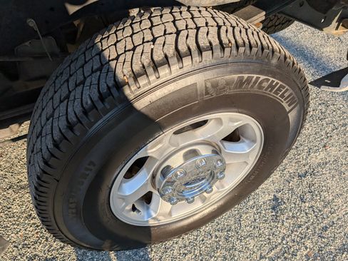 Used 2016 Ford F250 XL w/ Power Equipment Group image 10