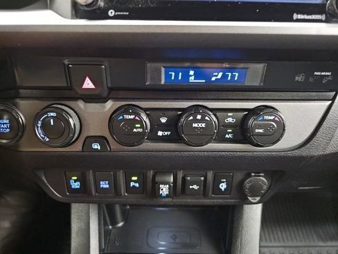Certified 2021 Toyota Tacoma TRD Off-Road w/ Technology Package AWD/4WD image 24
