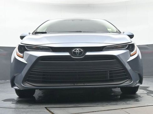Used 2023 Toyota Corolla LE image 32