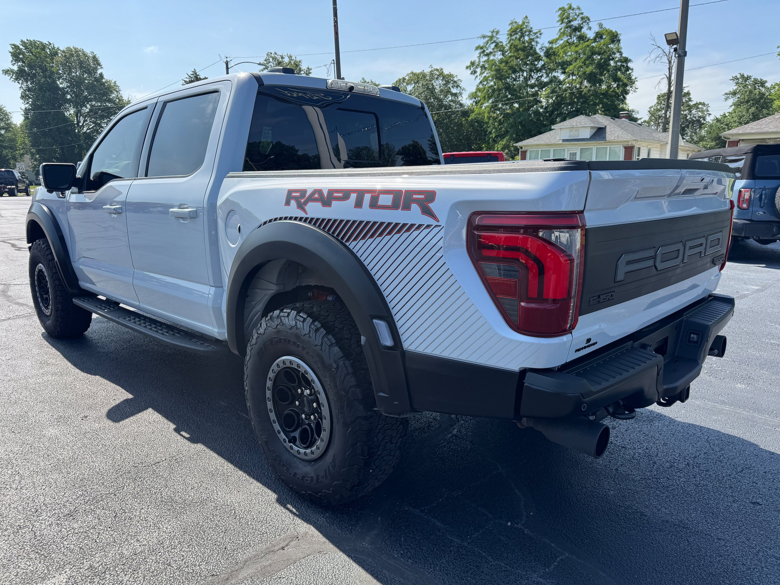 Used 2025 Ford F150 Raptor AWD/4WD image 5
