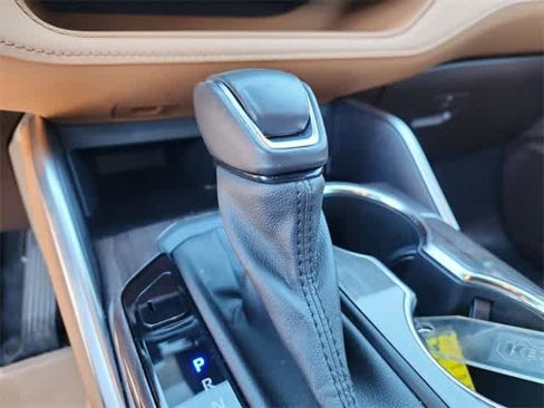 Used 2021 Toyota Highlander Platinum image 28