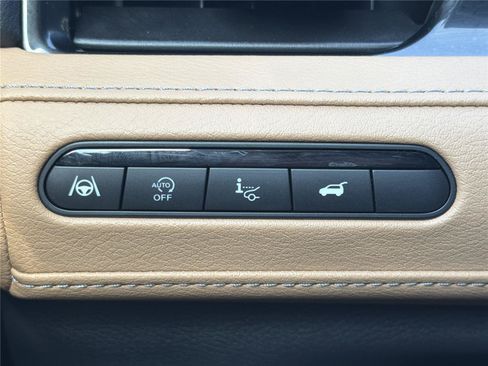 Used 2025 INFINITI QX80 Sensory AWD/4WD image 25