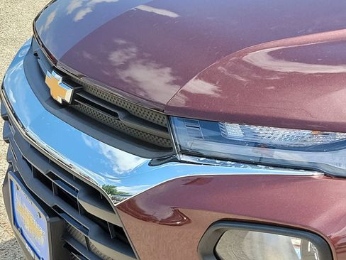 Used 2023 Chevrolet TrailBlazer LS AWD/4WD image 17