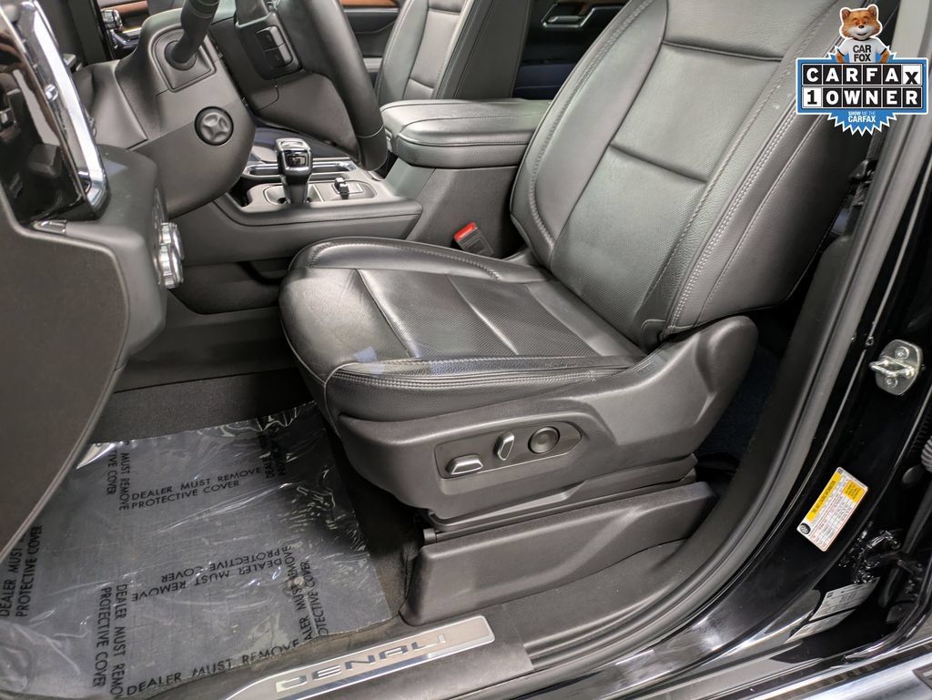 Used 2023 GMC Sierra 1500 Denali w/ Technology Package AWD/4WD image 10