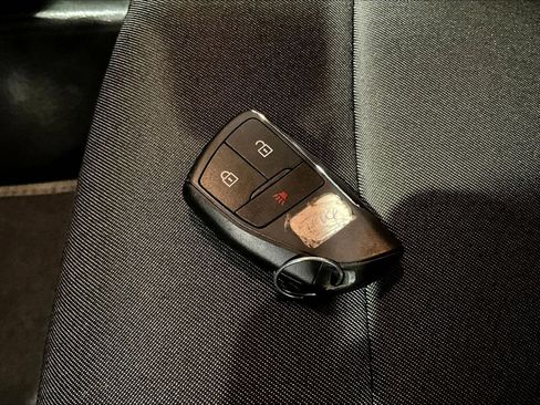 Used 2023 Chevrolet Colorado W/T image 31