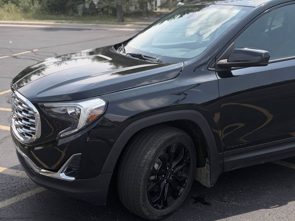 Used 2021 GMC Terrain SLE w/ Driver Convenience Package AWD/4WD image 9