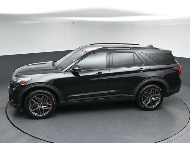 Certified 2025 Ford Explorer ST-Line w/ Premium Package AWD/4WD image 50