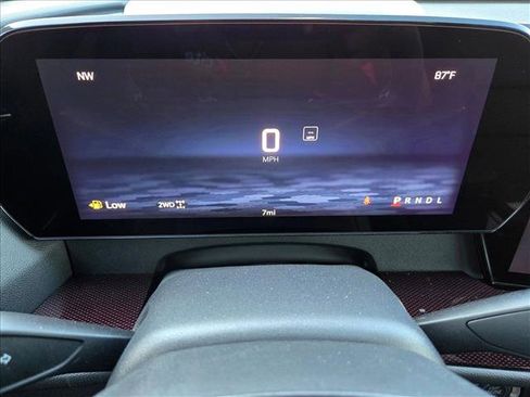 New 2026 Chevrolet Traverse Z71 w/ Driver Confidence Package image 12