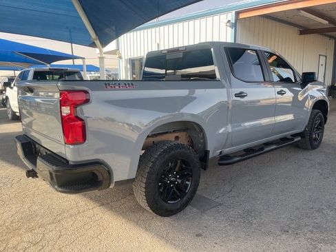 Used 2024 Chevrolet Silverado 1500 LT Trail Boss w/ Convenience Package II image 4