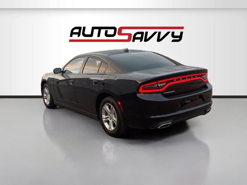Used 2023 Dodge Charger SXT RWD image 4