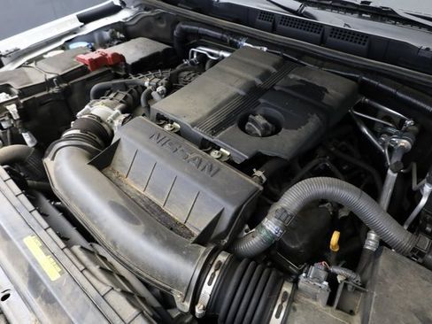 Used 2024 Nissan Frontier SV w/ SV Convenience Package image 9