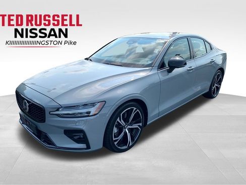 Used 2024 Volvo S60 B5 Plus FWD image 1