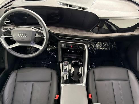 Used 2025 Audi Q5 Premium Plus w/ Premium Plus AWD/4WD image 12