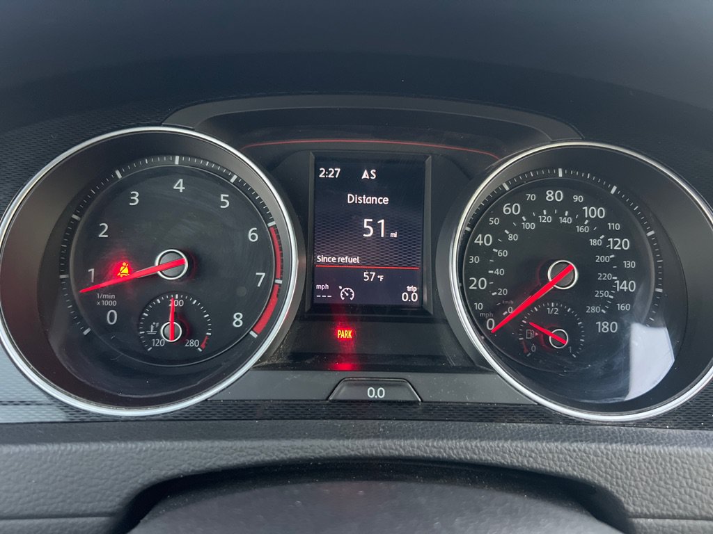 Used 2017 Volkswagen Golf 4-Door FWD image 27