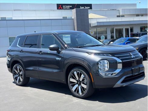 New 2026 Mitsubishi Outlander SE AWD/4WD image 3