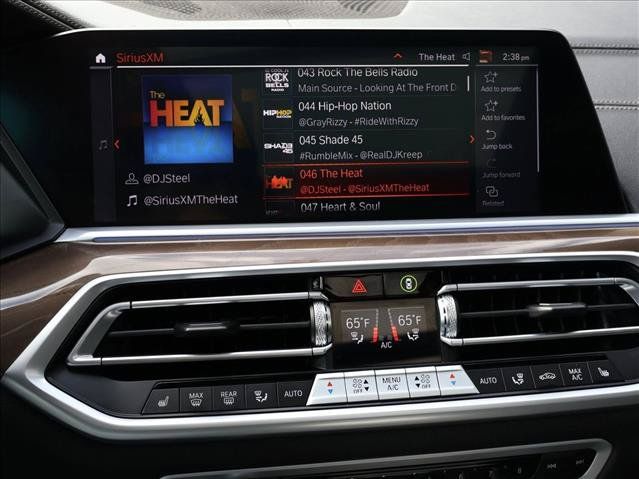 Used 2023 BMW X5 xDrive40i w/ Premium Package AWD/4WD image 16