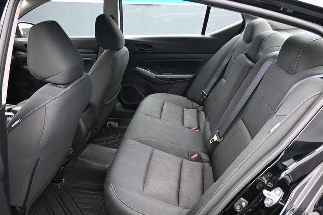 Used 2025 Nissan Altima 2.5 SV FWD image 8