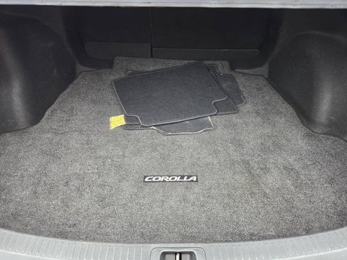 Used 2021 Toyota Corolla L w/ Carpet Mat Package (TMS) FWD image 25