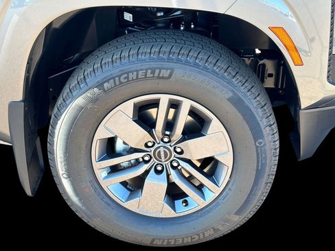 New 2026 Nissan Frontier SV image 10