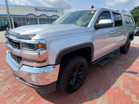 Used 2017 Chevrolet Silverado 1500 LT w/ All Star Edition AWD/4WD image 5