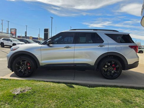 Used 2023 Ford Explorer ST w/ Equipment Group 401A image 8