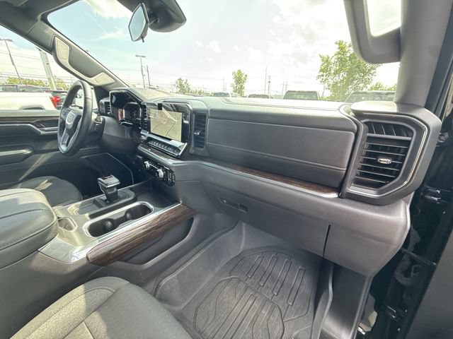 Certified 2024 GMC Sierra 1500 Elevation w/ LPO, Elevation Black Package AWD/4WD image 27