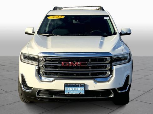 Certified 2023 GMC Acadia SLE w/ Driver Convenience Package image 3