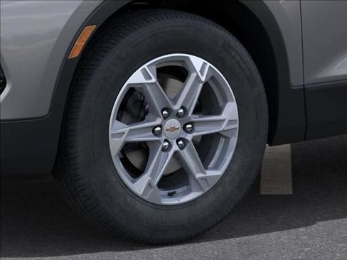 New 2026 Chevrolet Blazer LT w/ Convenience Package FWD image 9