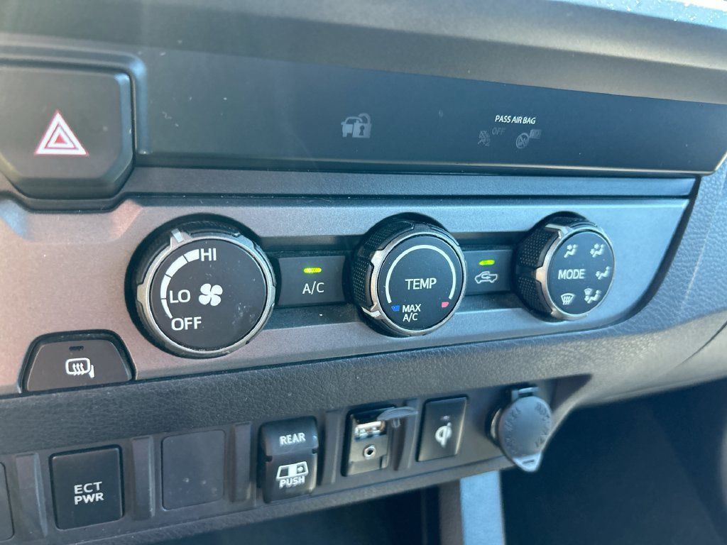 Used 2019 Toyota Tacoma TRD Sport RWD image 25