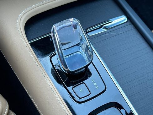 Certified 2023 Volvo XC90 T8 Ultimate w/ Lounge Package image 26