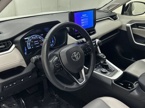Certified 2025 Toyota RAV4 XLE Premium w/ Weather Package AWD/4WD image 19