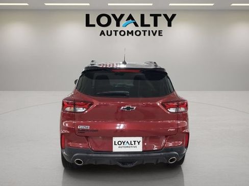 Used 2022 Chevrolet TrailBlazer RS w/ Sun and Liftgate Package AWD/4WD image 4