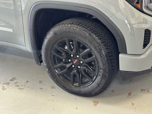Used 2024 GMC Sierra 1500 Elevation image 4