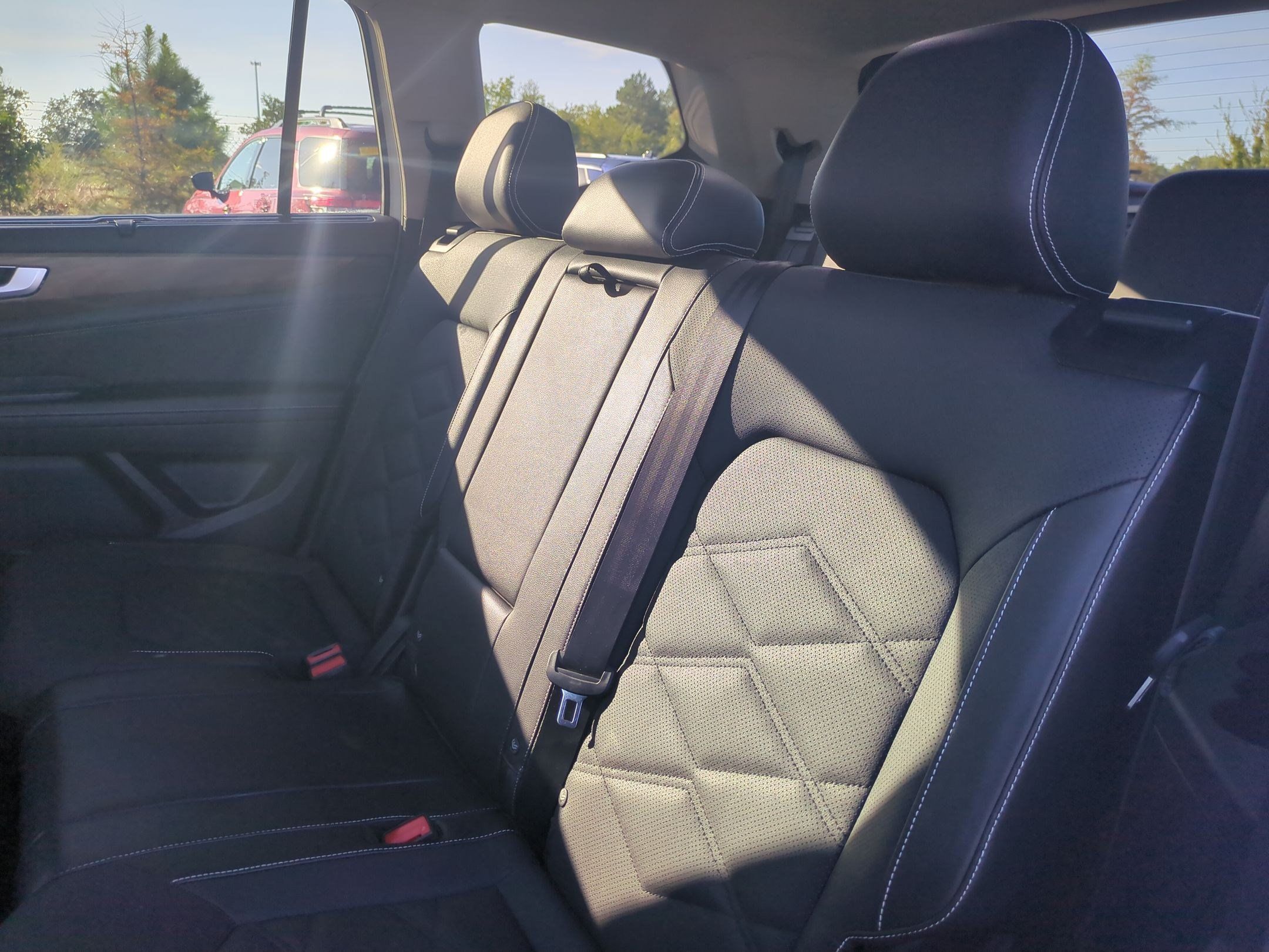 Used 2025 Volkswagen Atlas SE FWD image 27