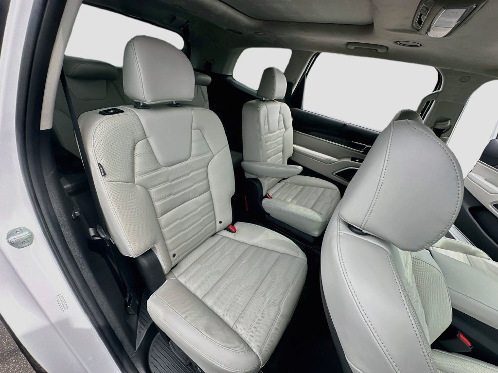 Used 2024 Kia Telluride SX Prestige AWD/4WD image 30