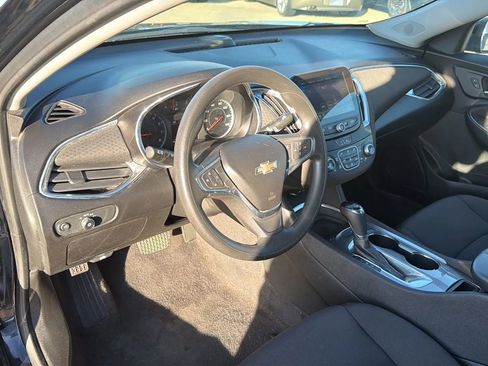 Used 2020 Chevrolet Malibu LT FWD image 77