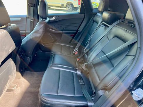 Used 2025 Ford Escape Platinum AWD/4WD image 11