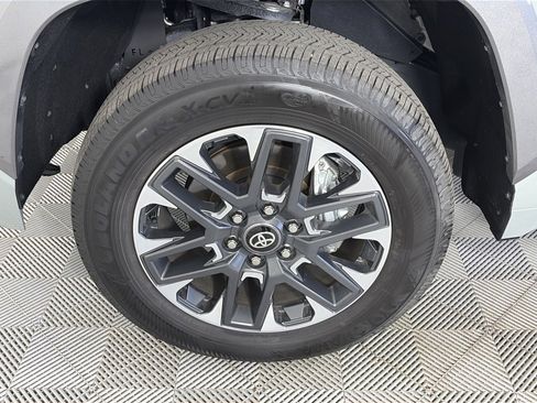 Used 2025 Toyota Tundra Limited image 8