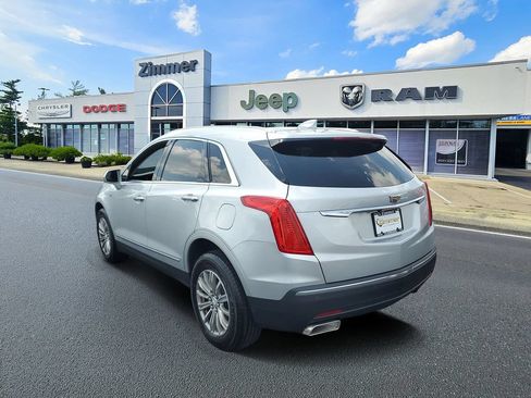 Used 2017 Cadillac XT5 Luxury AWD/4WD image 3