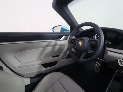 Used 2024 Porsche 911 Targa 4S image 12