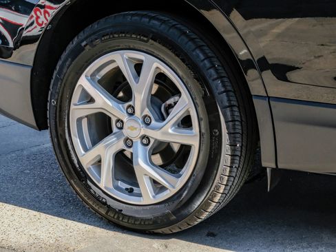 Used 2018 Chevrolet Equinox LT image 62