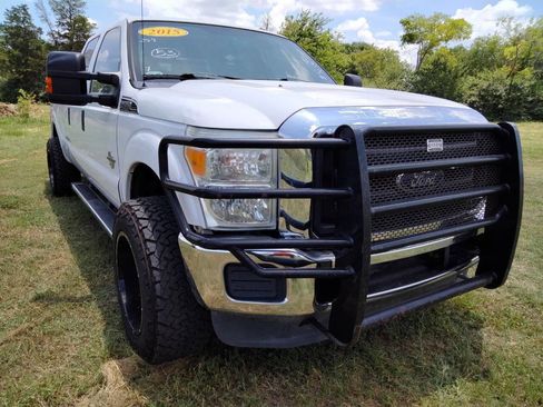 Used 2015 Ford F250 XL w/ Power Equipment Group image 3