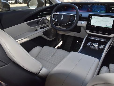 New 2026 Lincoln Nautilus Reserve image 15