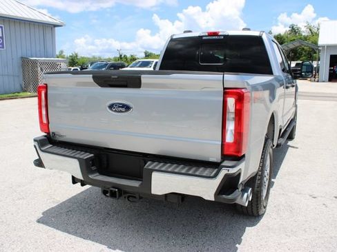 Used 2024 Ford F250 XLT w/ FX4 Off-Road Package AWD/4WD image 11