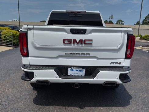 Used 2020 GMC Sierra 1500 AT4 w/ AT4 Premium Package AWD/4WD image 6