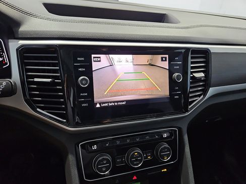 Certified 2023 Volkswagen Atlas SE FWD image 18